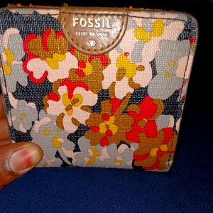 Fossil wallet